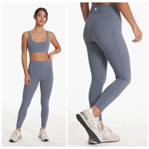 Vuori Studio Pocket Leggings Light Azure Blue Pockets M $98.00 Stretch